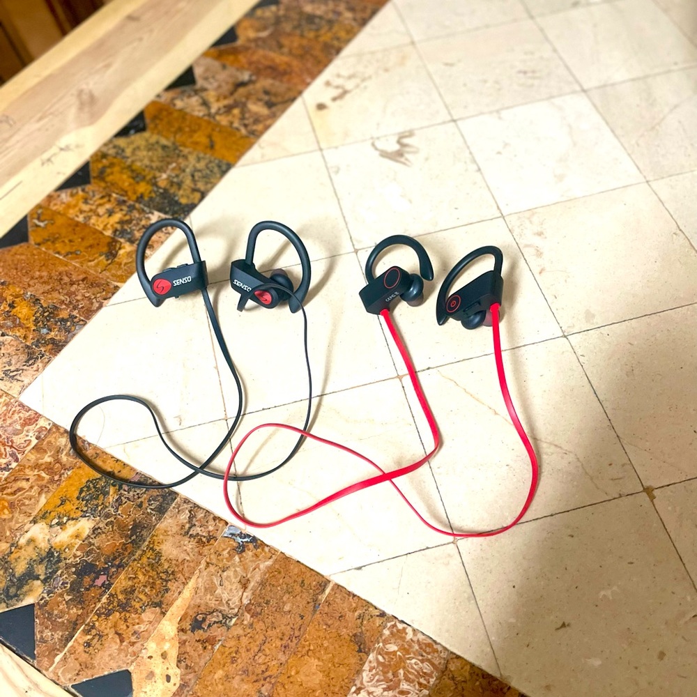 Wireless headphones